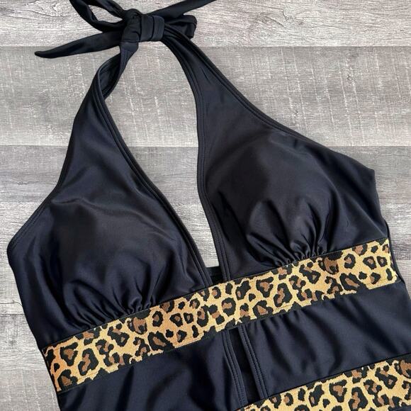 Cupshe Midnight Leopard Halter One Piece Swimsuit NEW Womens M Black V Neck - Picture 2 of 9